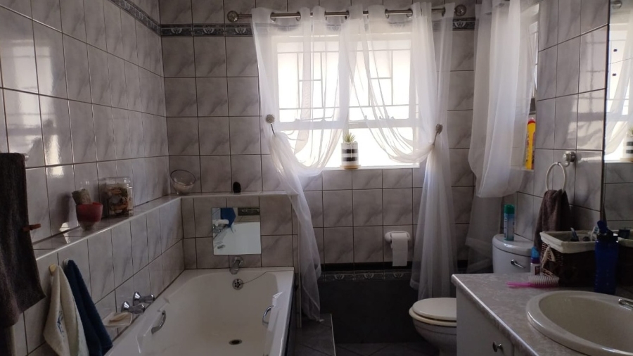 3 Bedroom Property for Sale in Parys Free State